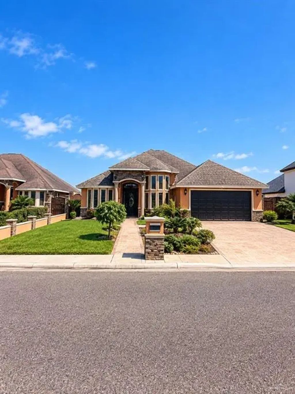 211 Thornwood Loop, Rio Grande City