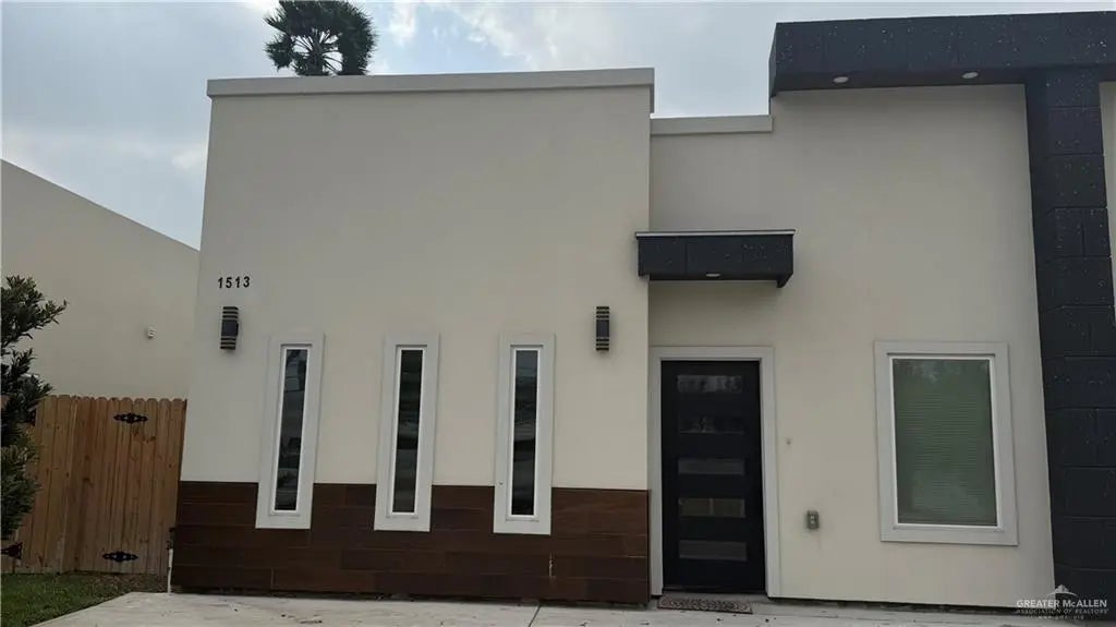 1513 W B Street, Mission