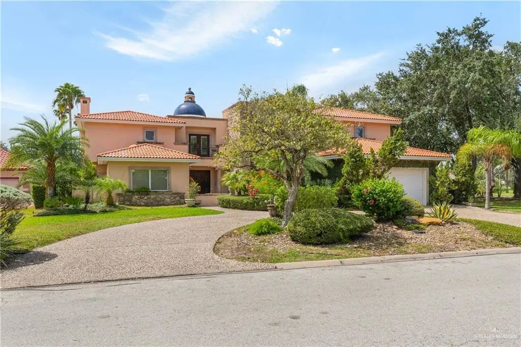 1617 Palm Valley Drive E, Harlingen