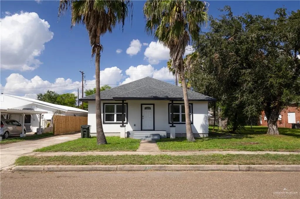 130 W Magnolia Avenue, La Feria