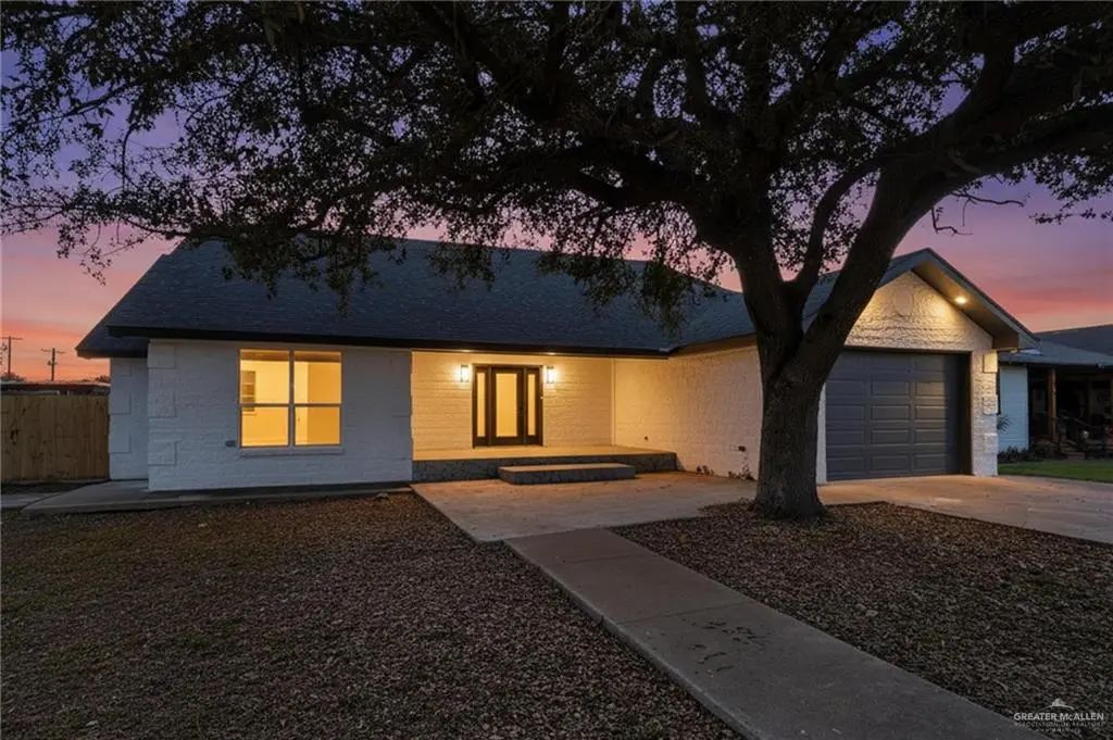 829 W White Avenue, Raymondville
