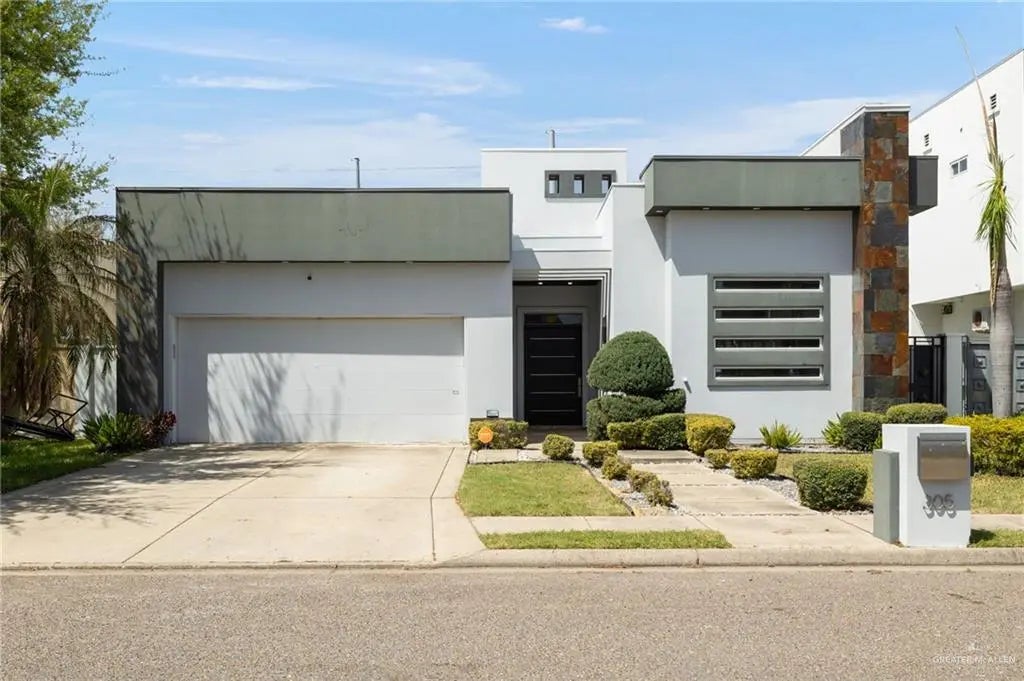 305 N Mockingbird Avenue, Mission