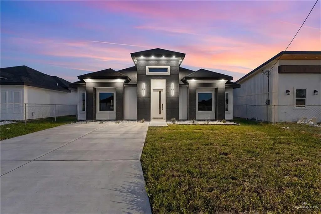 308 Valencia Drive, Donna