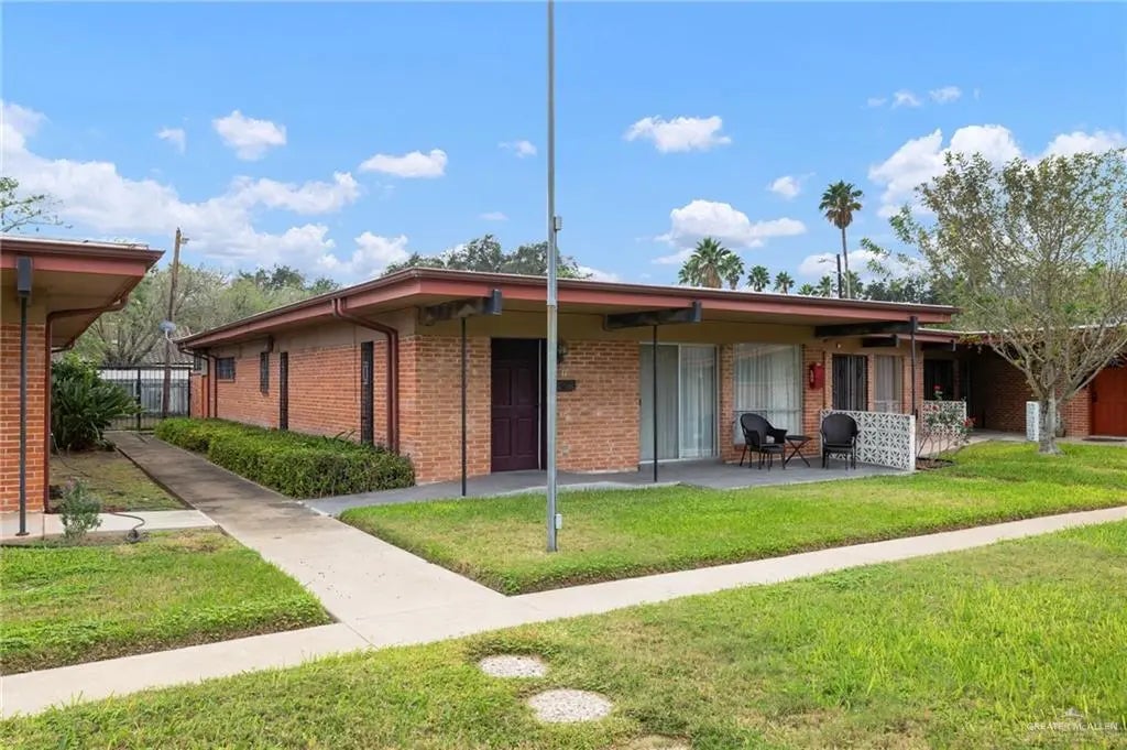 800 E Dallas Avenue 17, McAllen