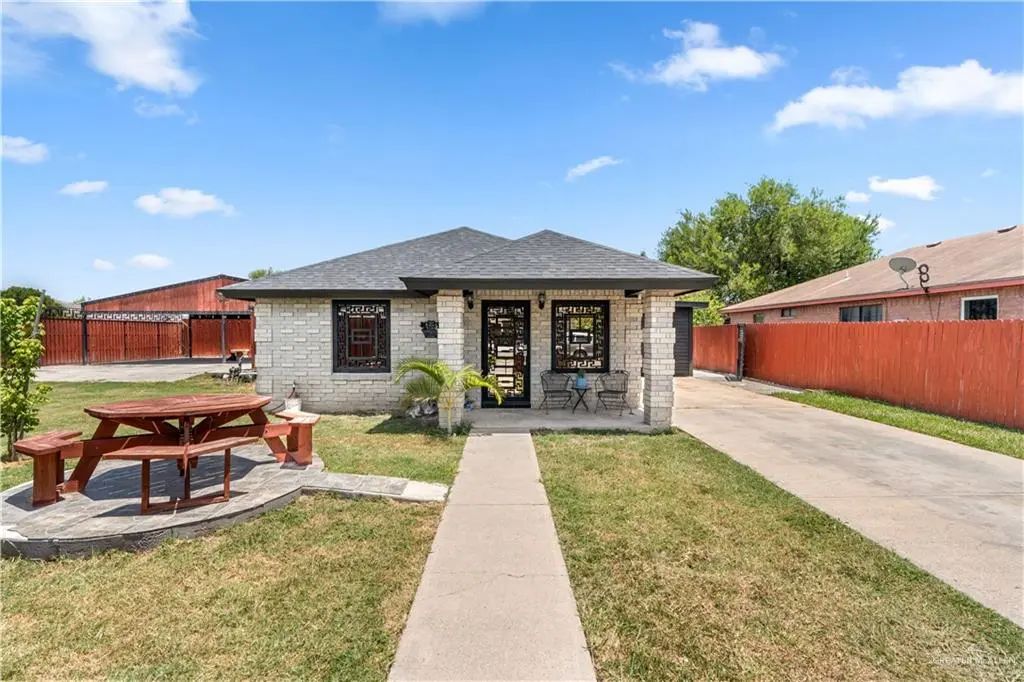 670 St John Drive, Brownsville