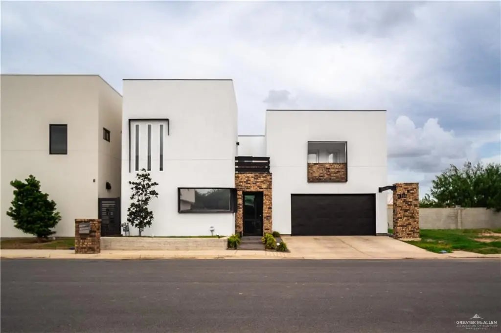 6706 N 11th Lane, McAllen