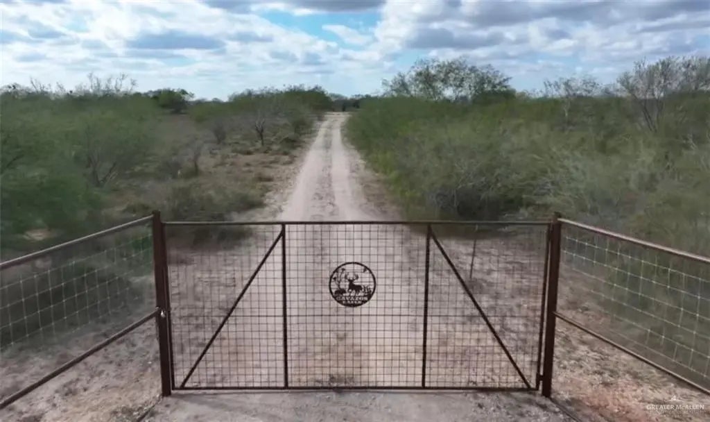 69 Energy Road, San Isidro