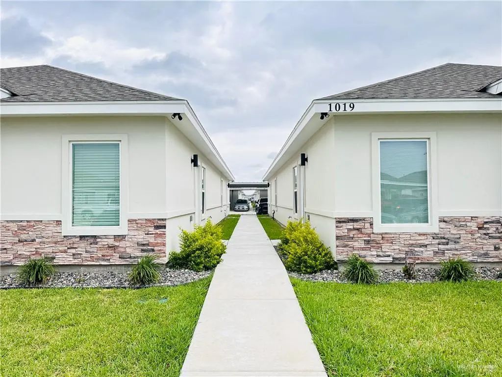 1019 N Clarence Avenue 1, Edinburg