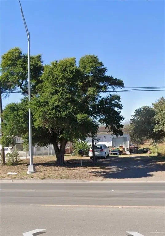 2715 N Texas Boulevard, Weslaco