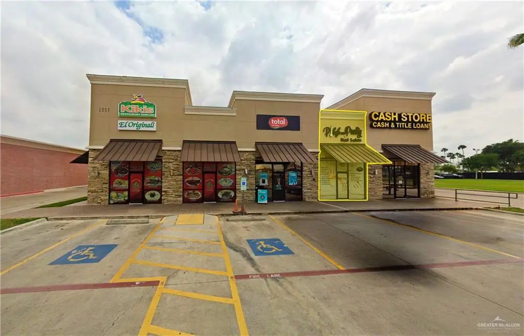 1305 S Cage Boulevard 4, Pharr