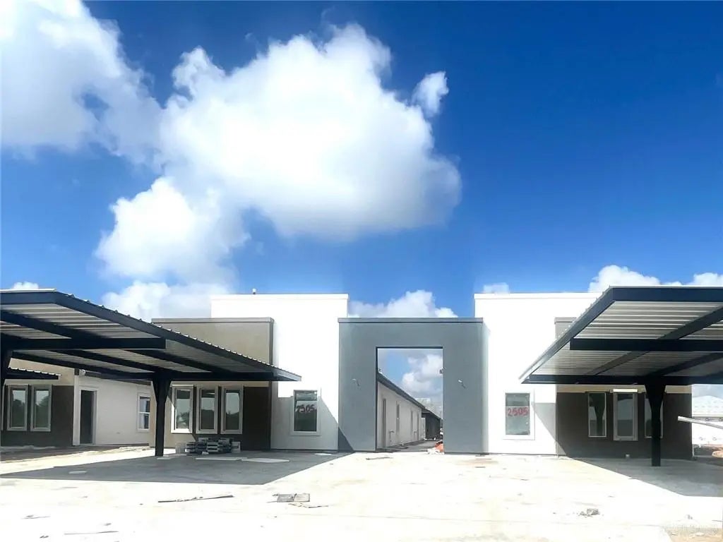 2509 S Hilltop Avenue, Edinburg