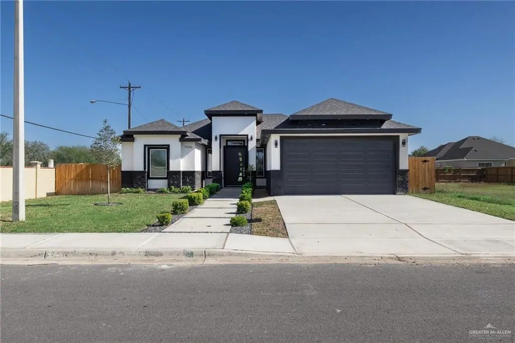 9226 N 25th Lane, McAllen