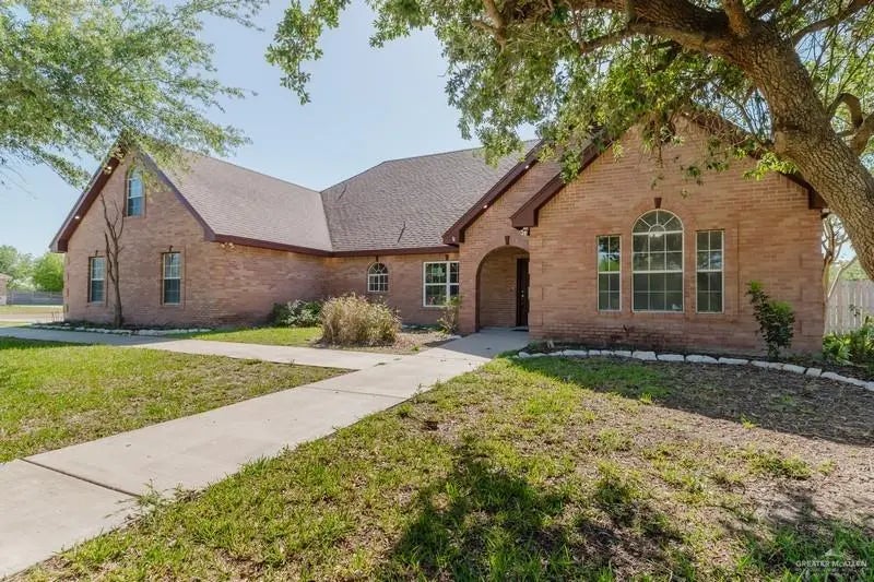 301 Scarlett Circle, Harlingen