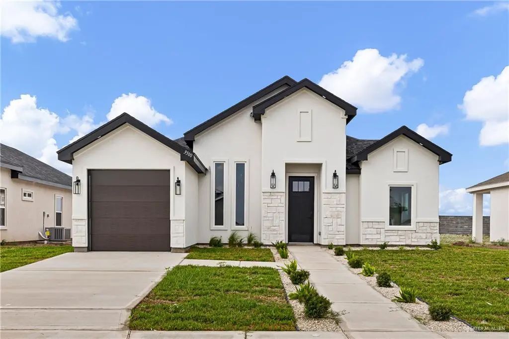 3412 Xochimilco, McAllen