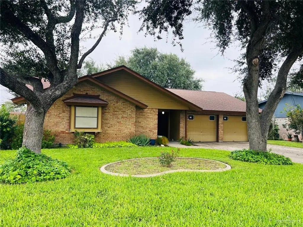 2812 Carnation Avenue, McAllen