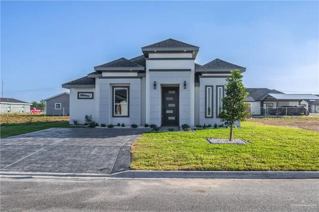 3560 Las Brisas Street, Edinburg