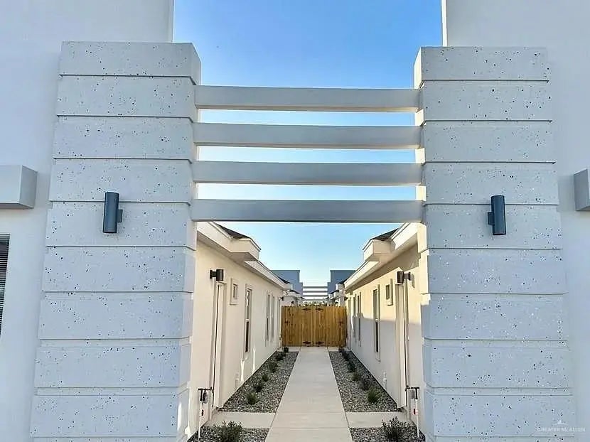 1408 Vani Drive 4, Weslaco