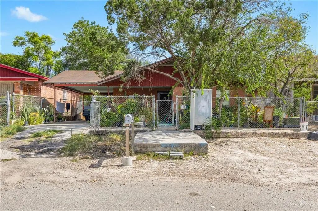 607 N Texas Street, Rio Grande City