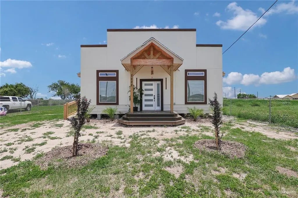 7222 Champagne Drive, Edinburg