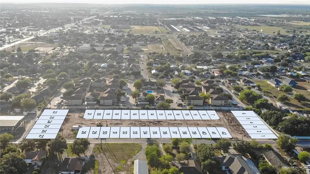 405 Pecan, Alton