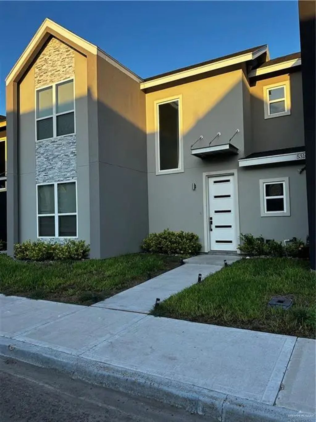 5316 N Crown Point, Pharr