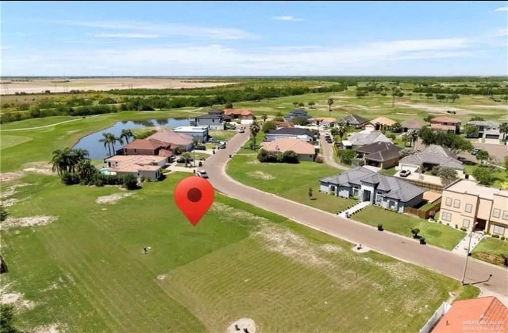 4305 Vida Santa, Weslaco