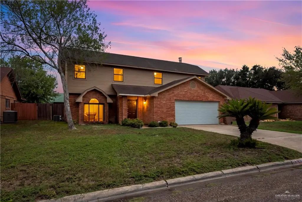 1712 Oaks Road, Edinburg