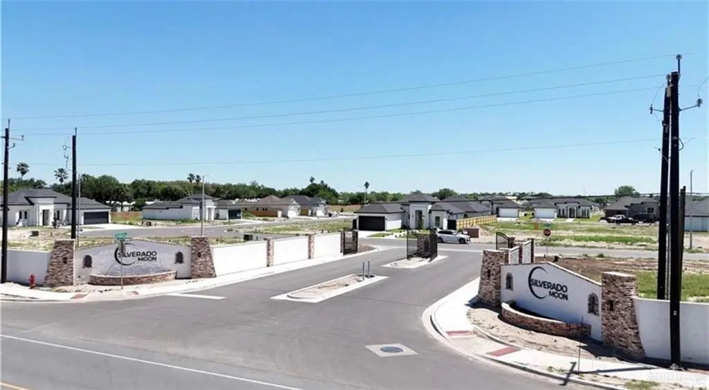 001 Baylor Avenue, McAllen