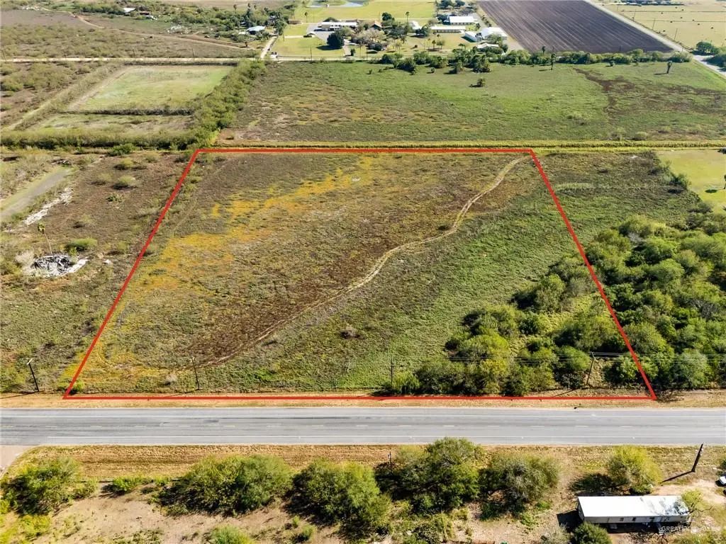 Fm 506, La Feria