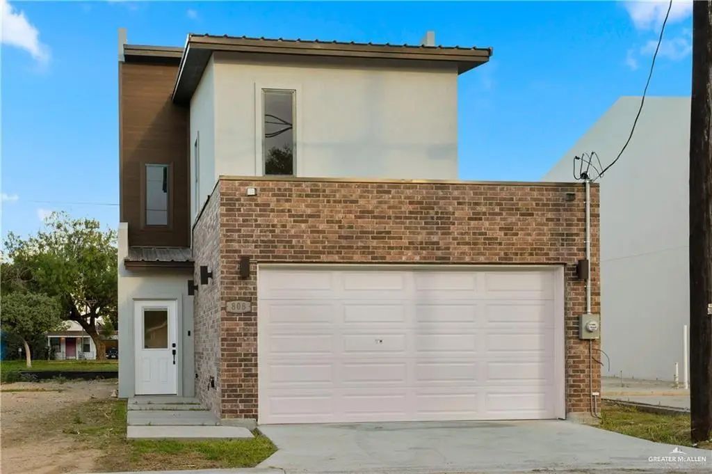 808 Bicentennial Boulevard, McAllen
