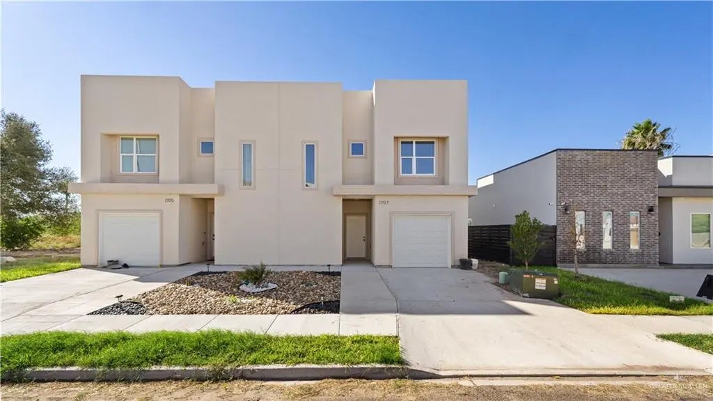 1707 W B Street, Mission