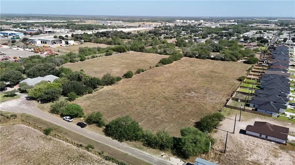 301 Flag Drive, Edinburg