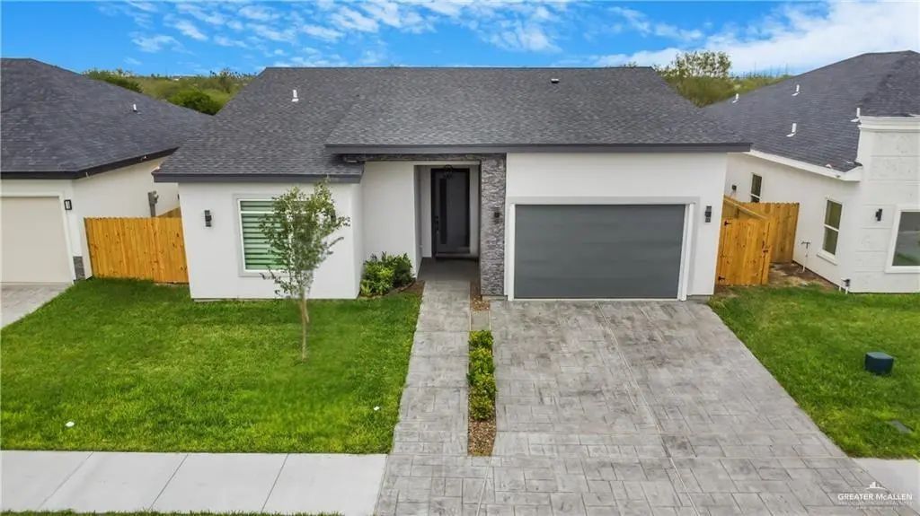 2408 N Revolution Street, Edinburg