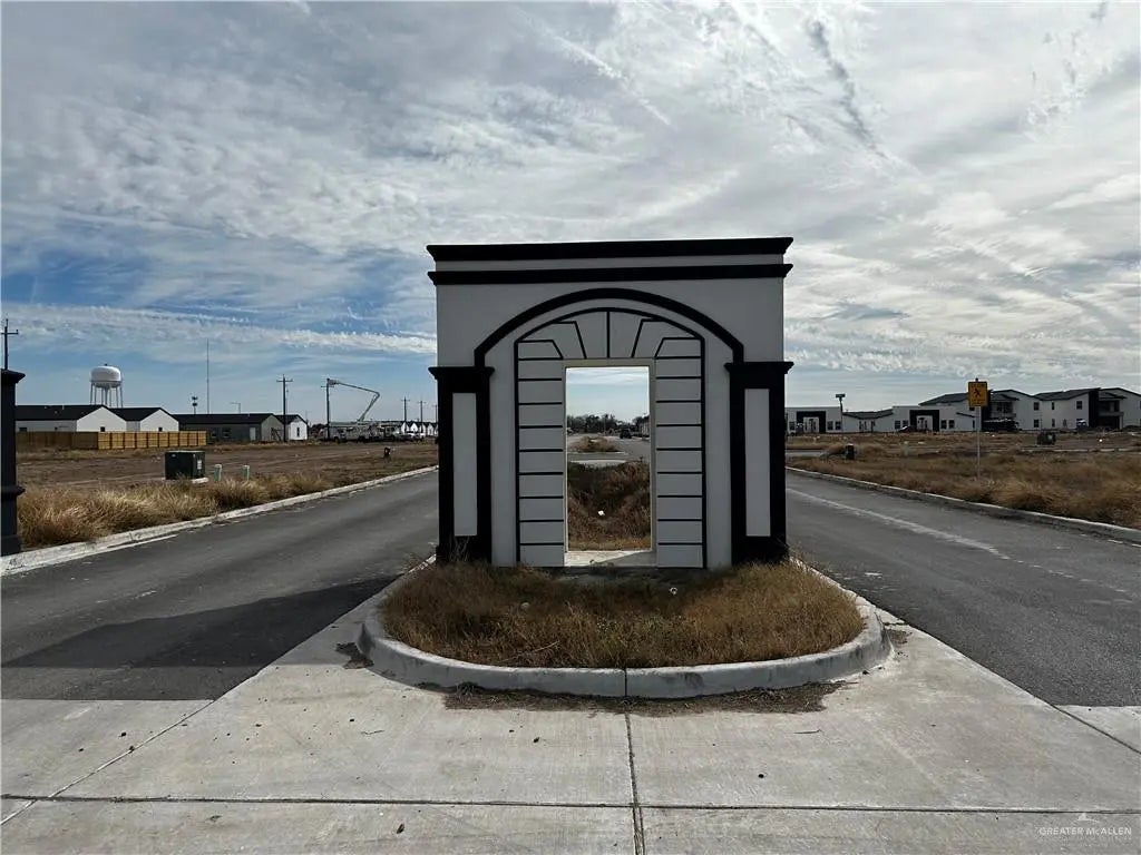 704 Dominion Drive, Weslaco