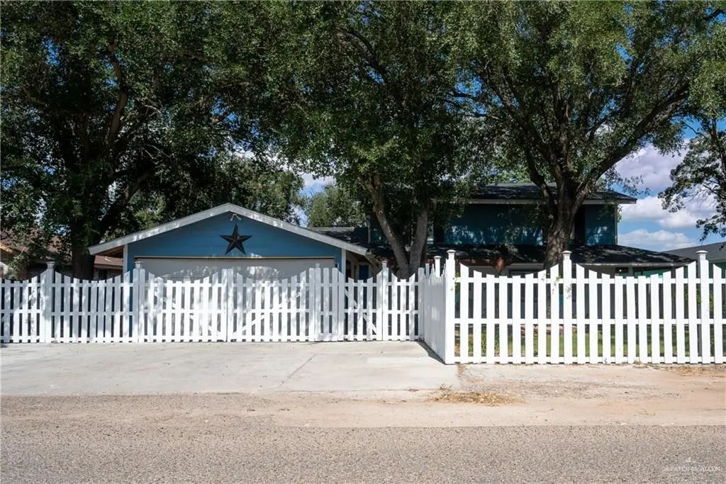 4210 Truman Street, Mercedes