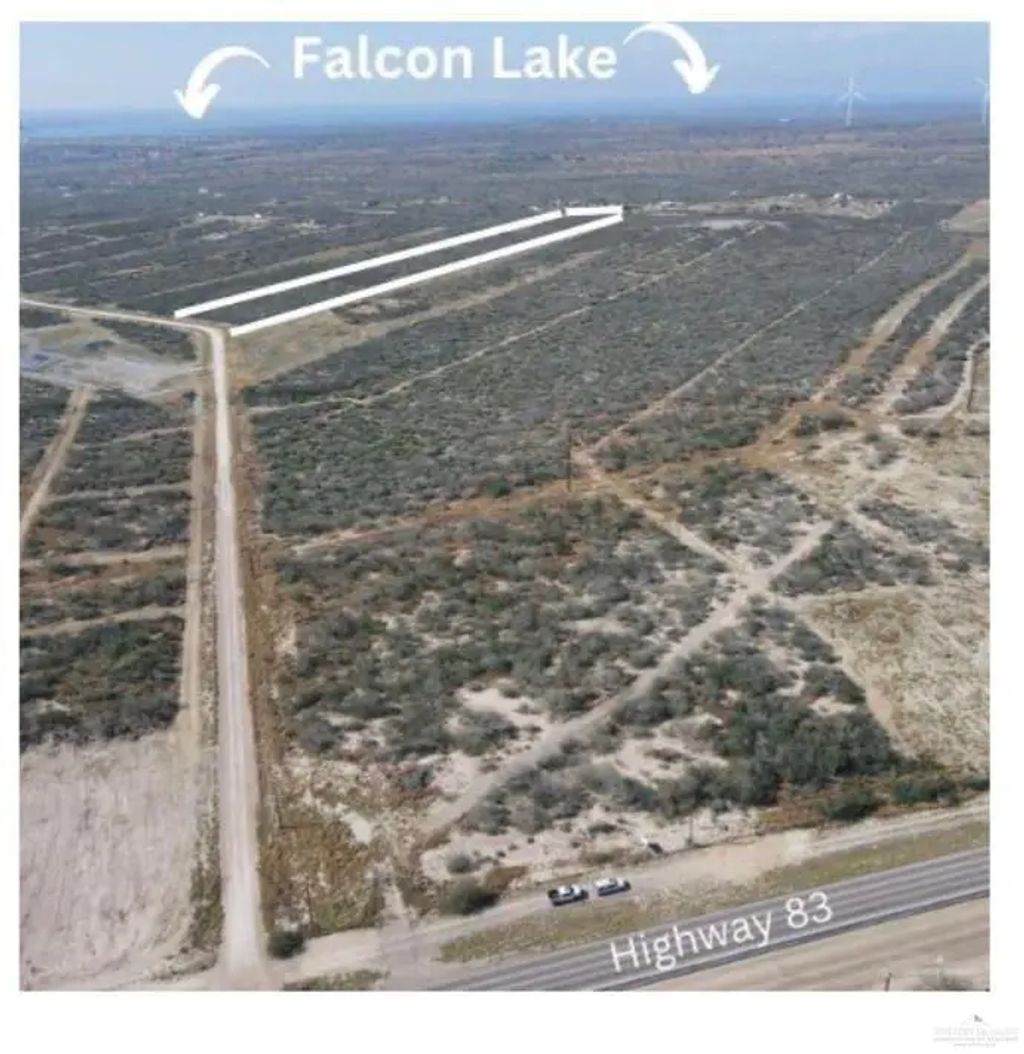 47 Vista Falcon Pvt Road, Falcon Heights
