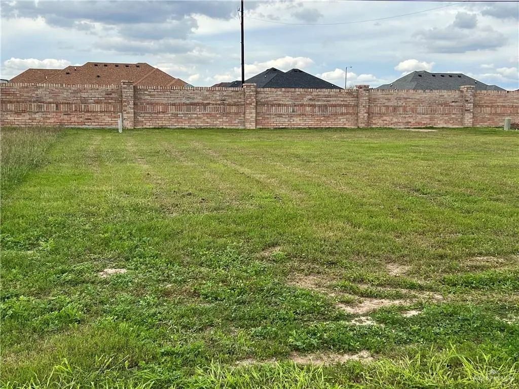 1131 & 1133 Fairway Lane, Harlingen