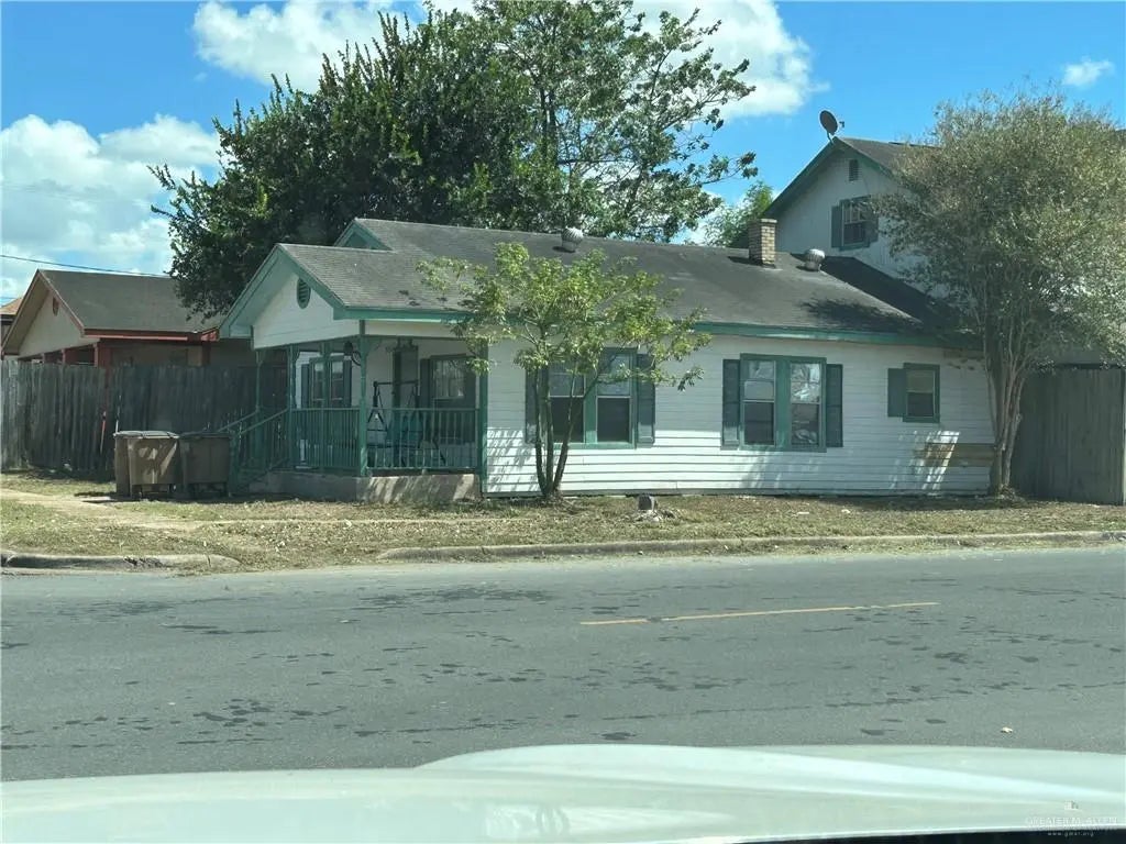 122 W Lovett Street, Edinburg