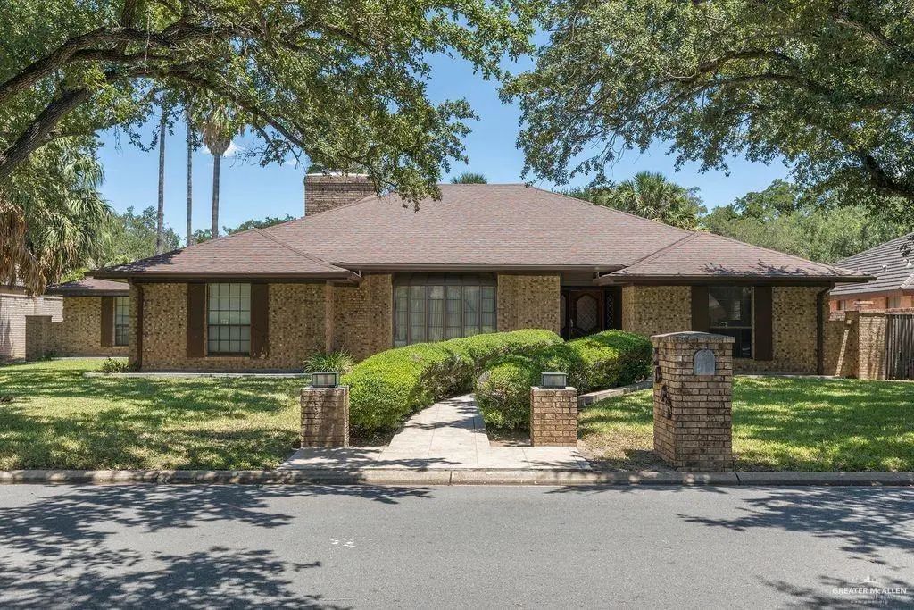 1009 S Peking Street, McAllen