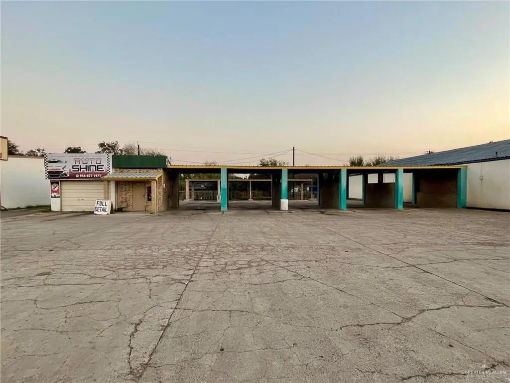 2527 E Griffin Parkway, Mission