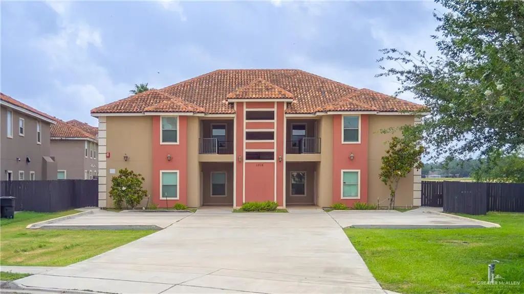 1216 E Pineridge Avenue A, McAllen