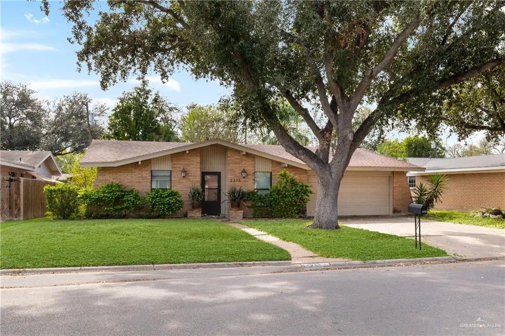 2213 Highland Avenue, McAllen
