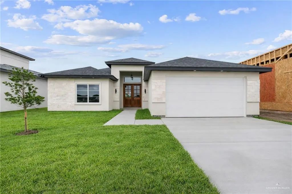 307 N 32nd Street, Hidalgo