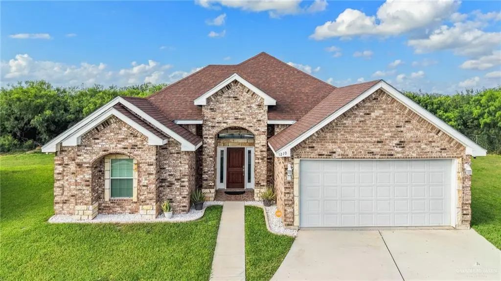 1210 Kestrel Drive, Edinburg