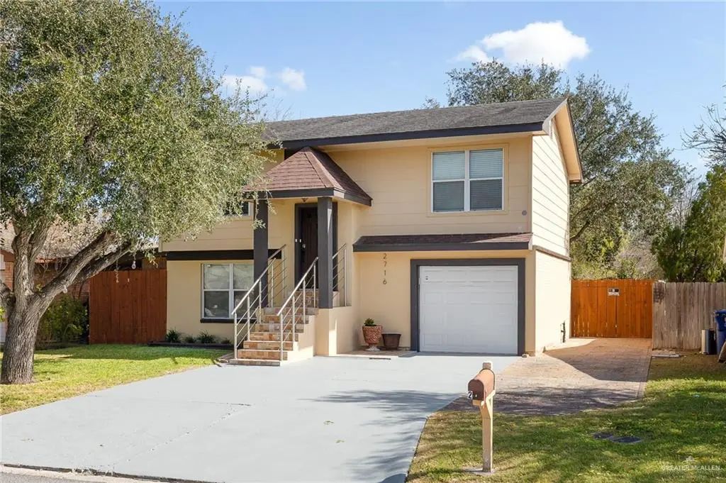 2716 N 27th Lane, McAllen