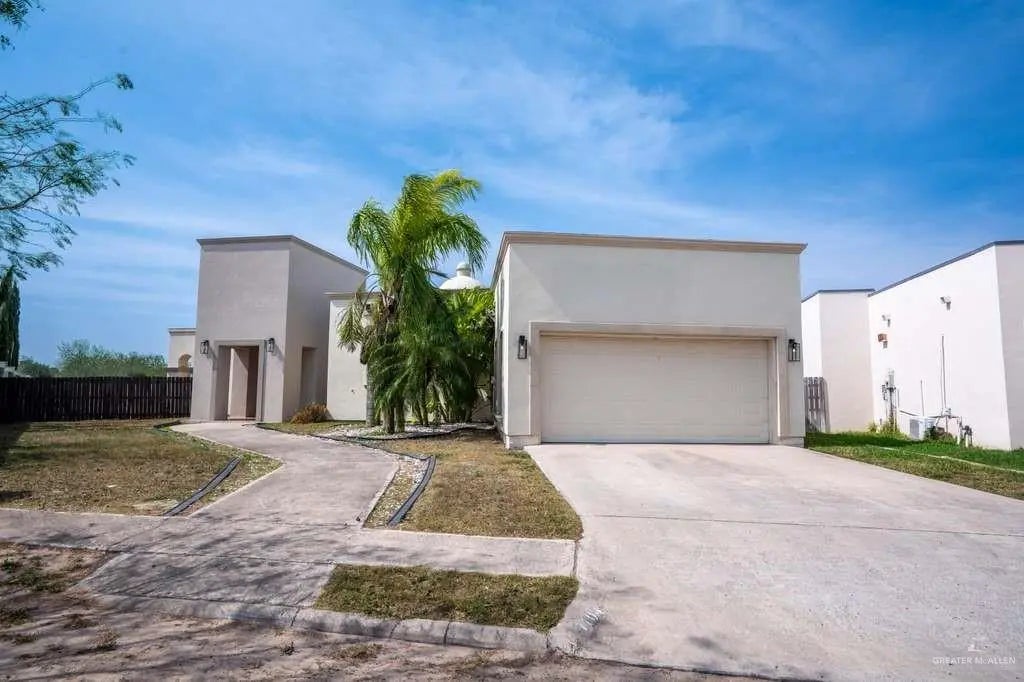 1104 Frio Street, Mission