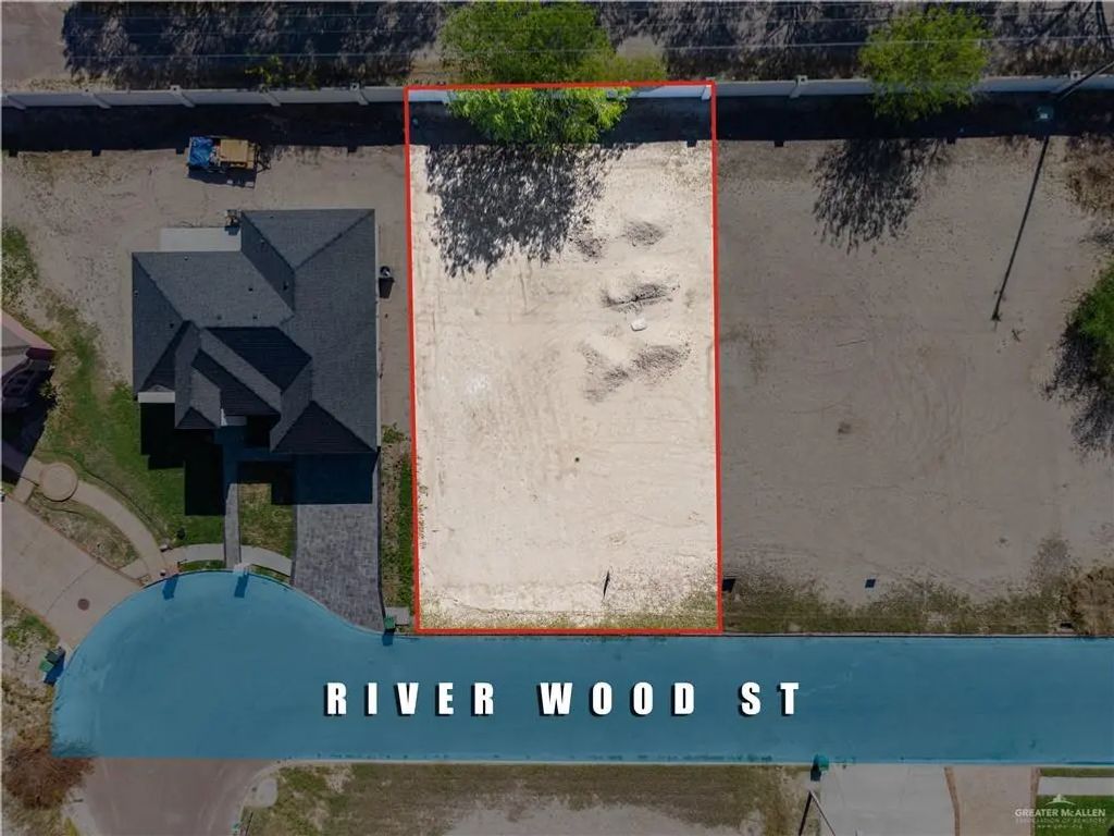313 River Wood Street, Rio Grande City