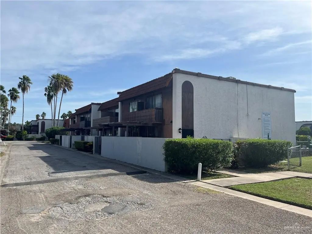 401 Boca Chica Boulevard, Brownsville
