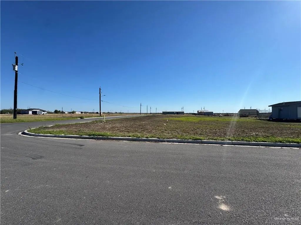 2909 Jasmin Street, Donna