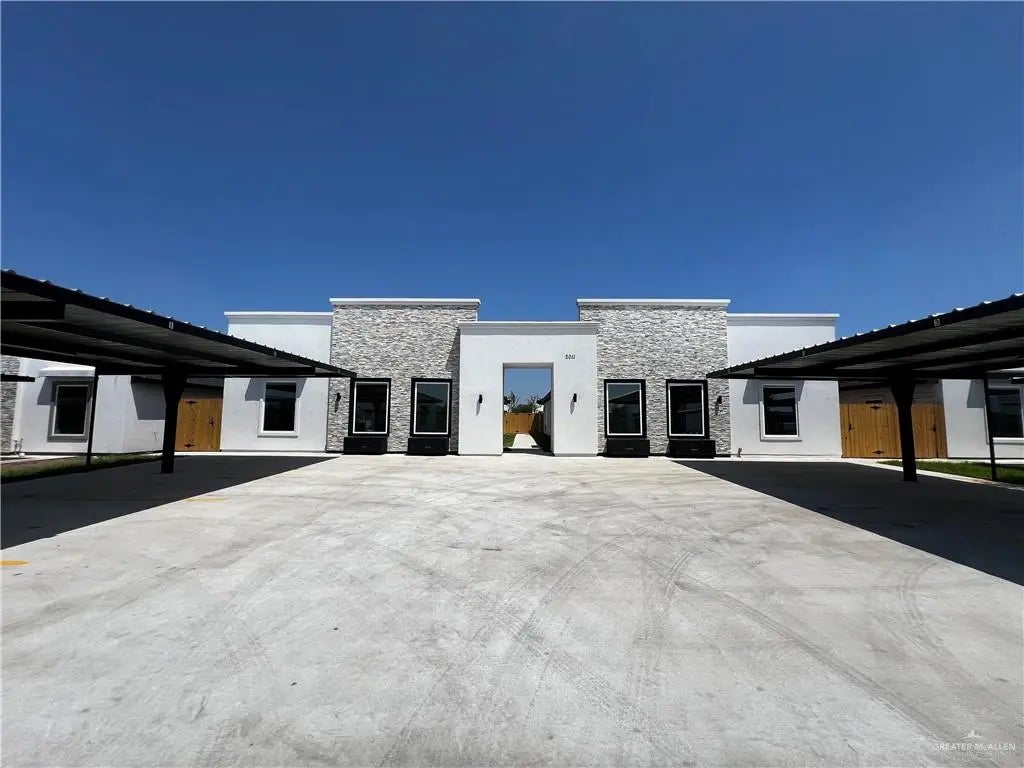 2011 Selena Street 2, Mission